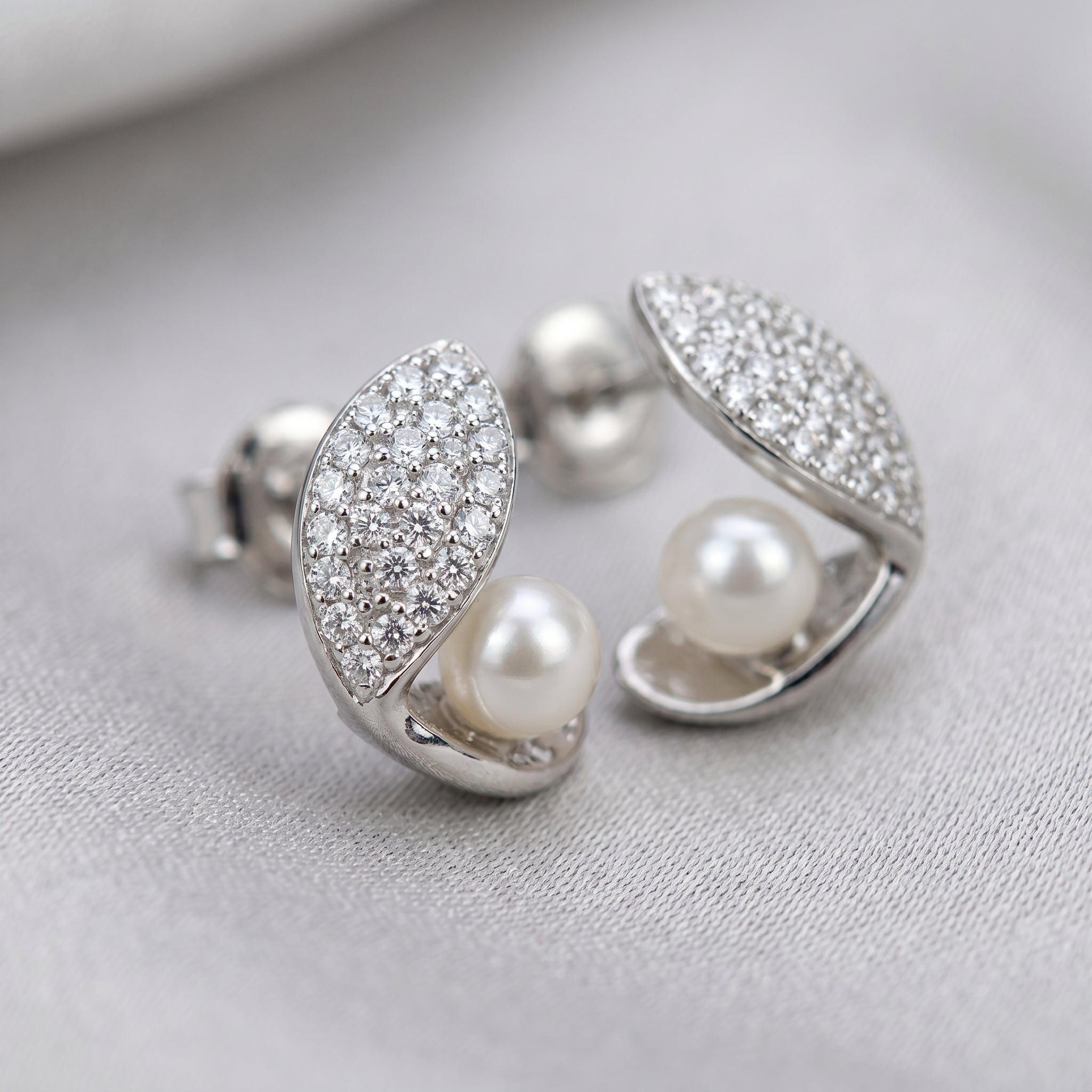 Pavé Leaf Pearl Wrap Stud Earrings