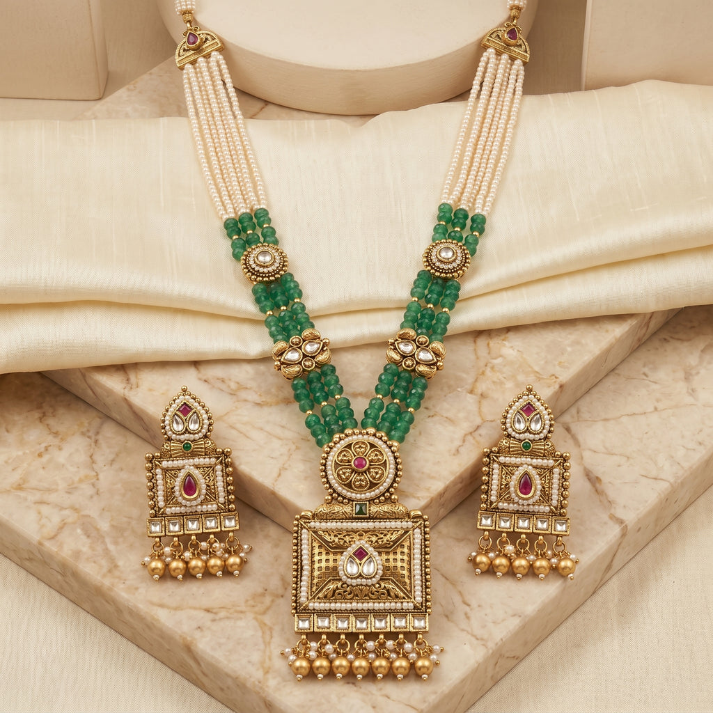 Pearl Green Bead Kundan Square Pendant Haar Set