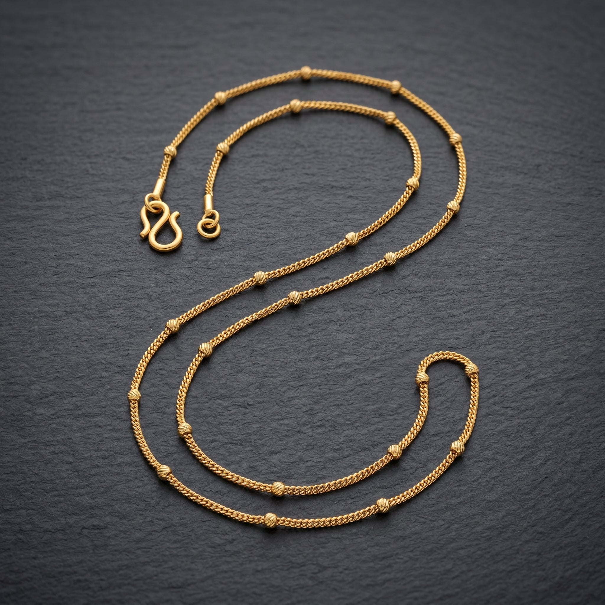 Gold Curb Ribbed Ball Station Chain
