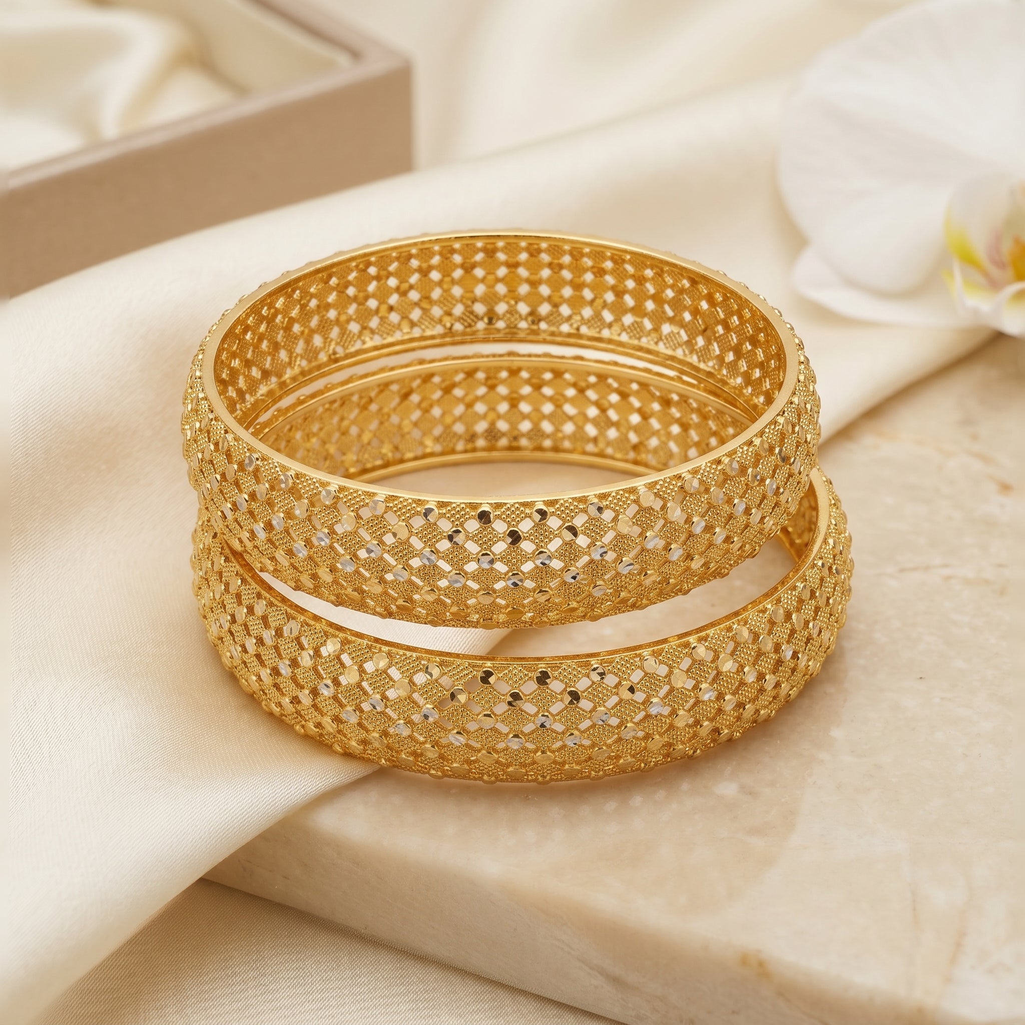 Gold Diamond Grid Granule Lace Bangle Pair
