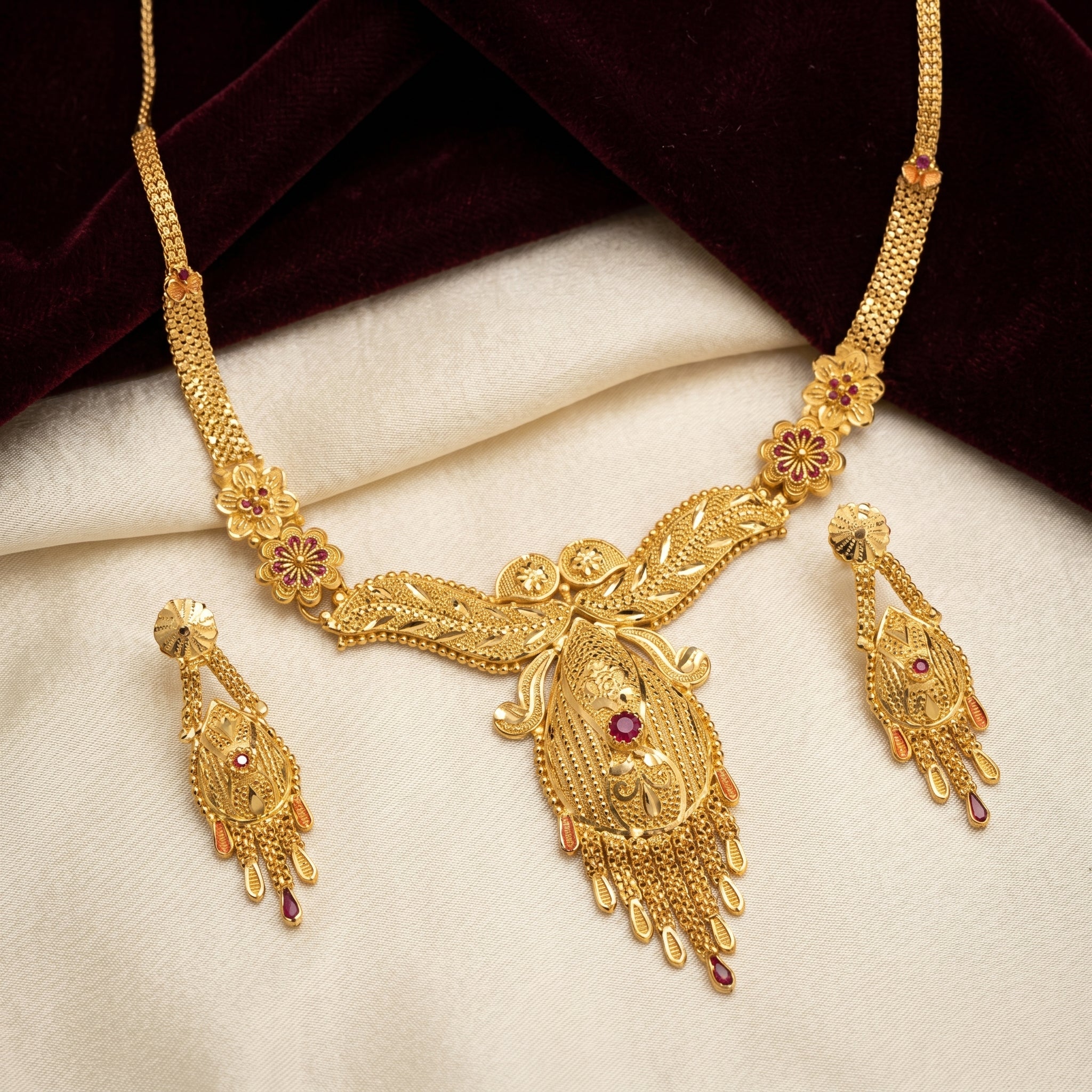 Gold Ruby Filigree Oval Tassel Necklace Set