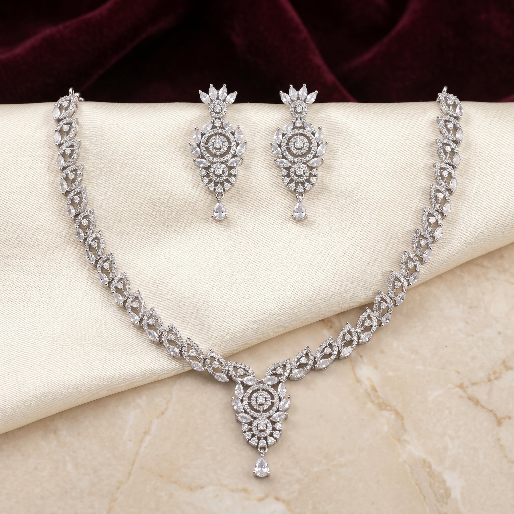 Marquise Leaf Medallion Necklace Set