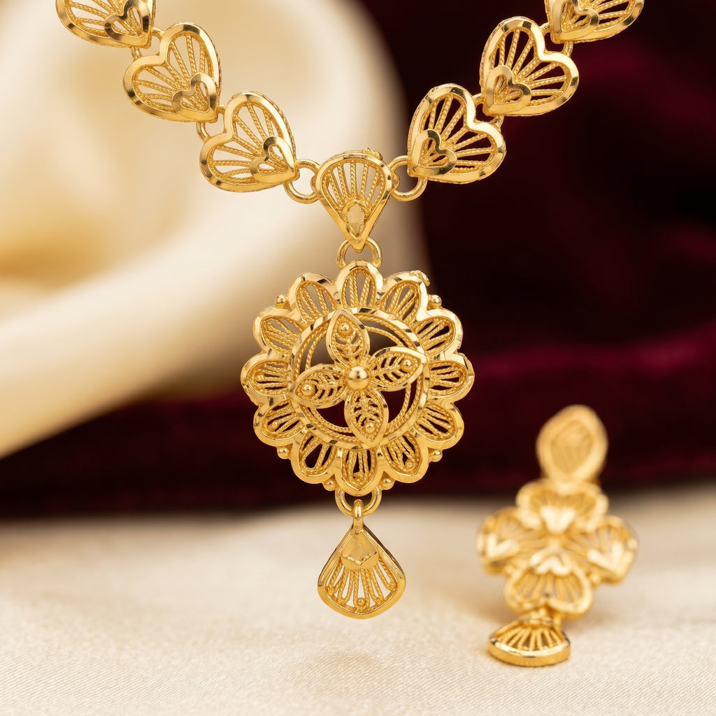 Gold Filigree Heart Petal Floral Necklace Set