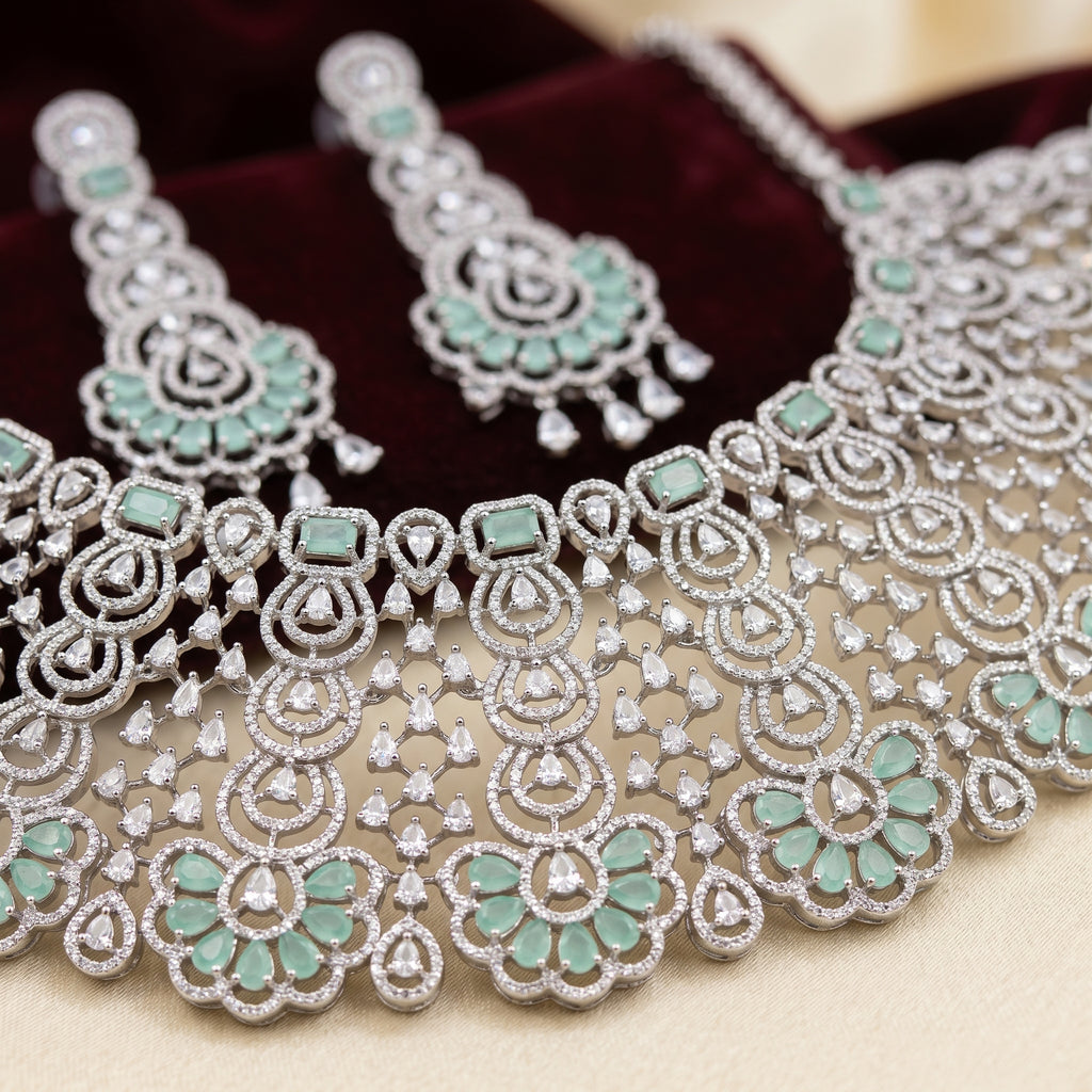 Diamond-Look Mint Scalloped Bib Necklace Set