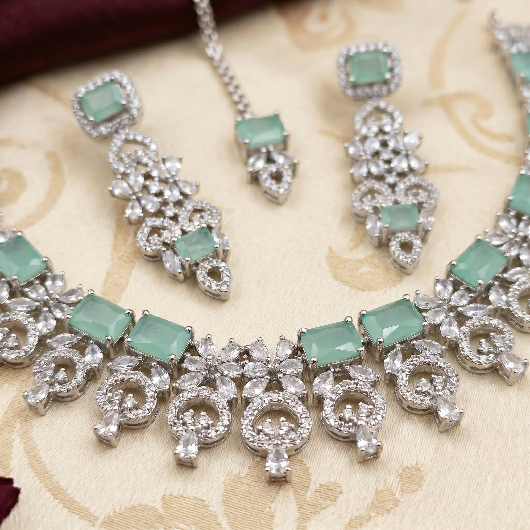 Mint Paisley Floral Statement Necklace Set