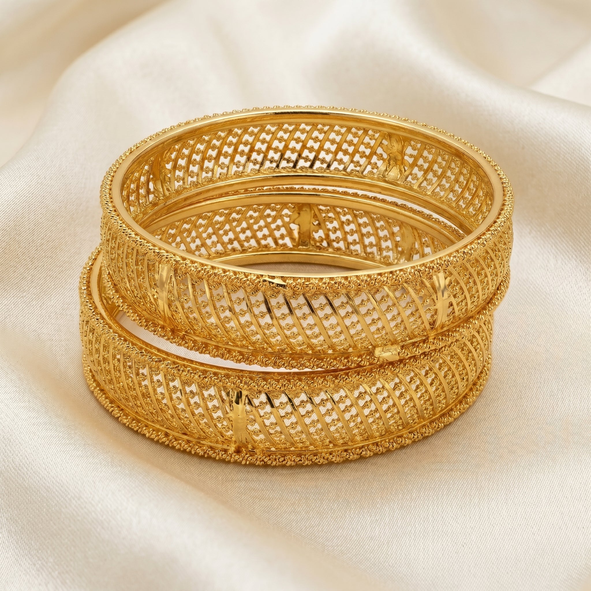 Gold Wide Rope-Bar Diagonal Open-Grille Bangle Pair